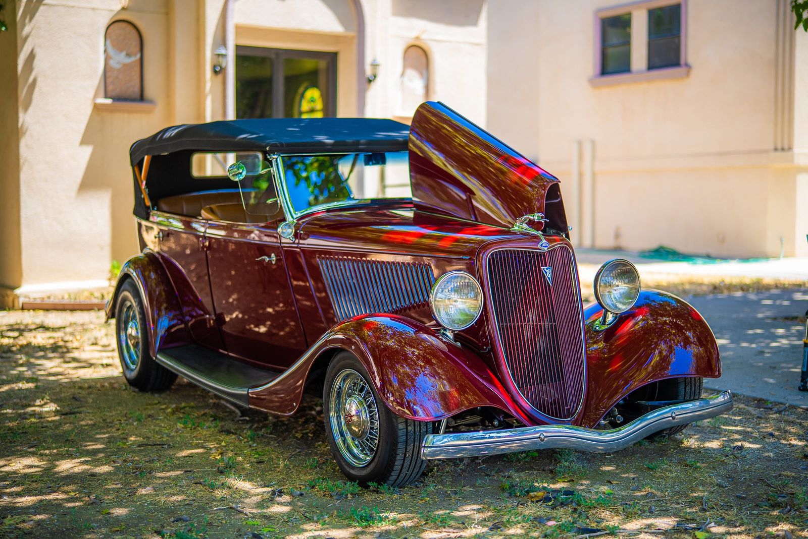 Maroon hot rod — City of Los Banos