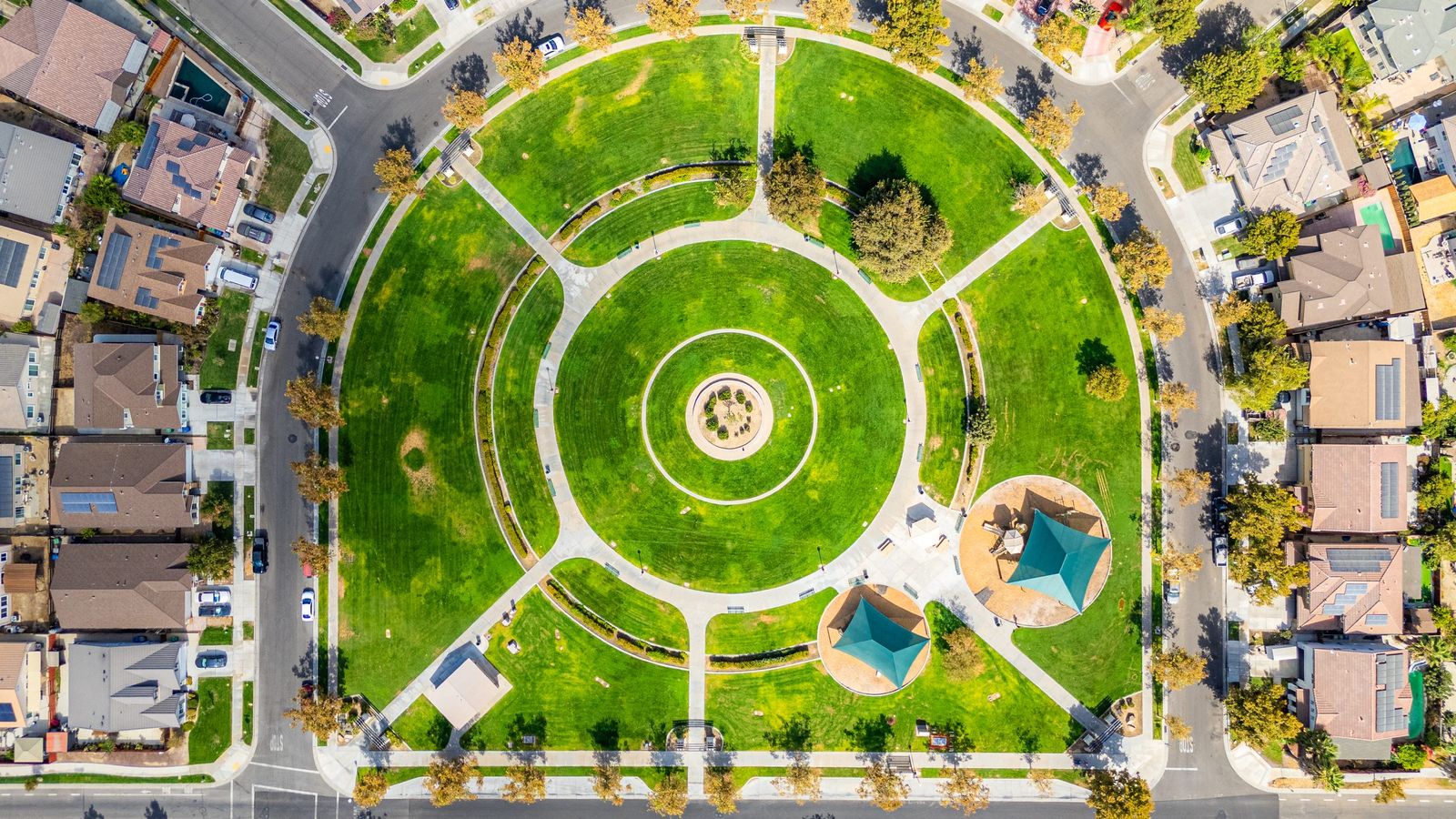 Circular park from above — City of Los Banos