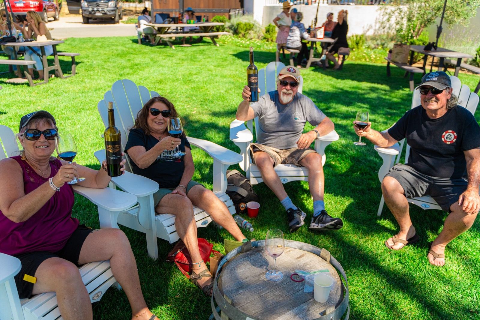 Toasting on the lawn — Verde Vineyards